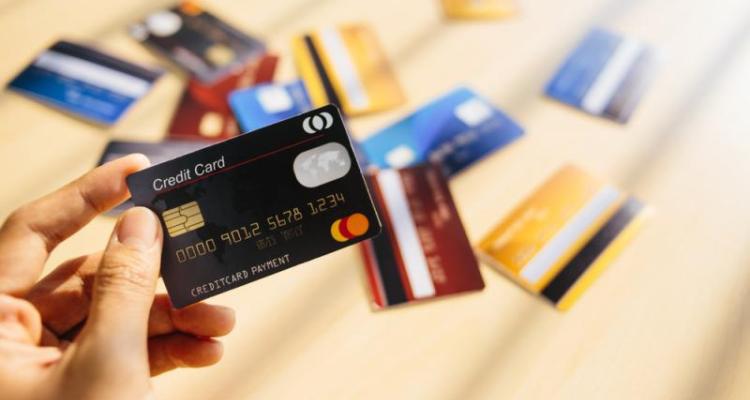 Cara Aman Mengurangi Utang Kartu Kredit